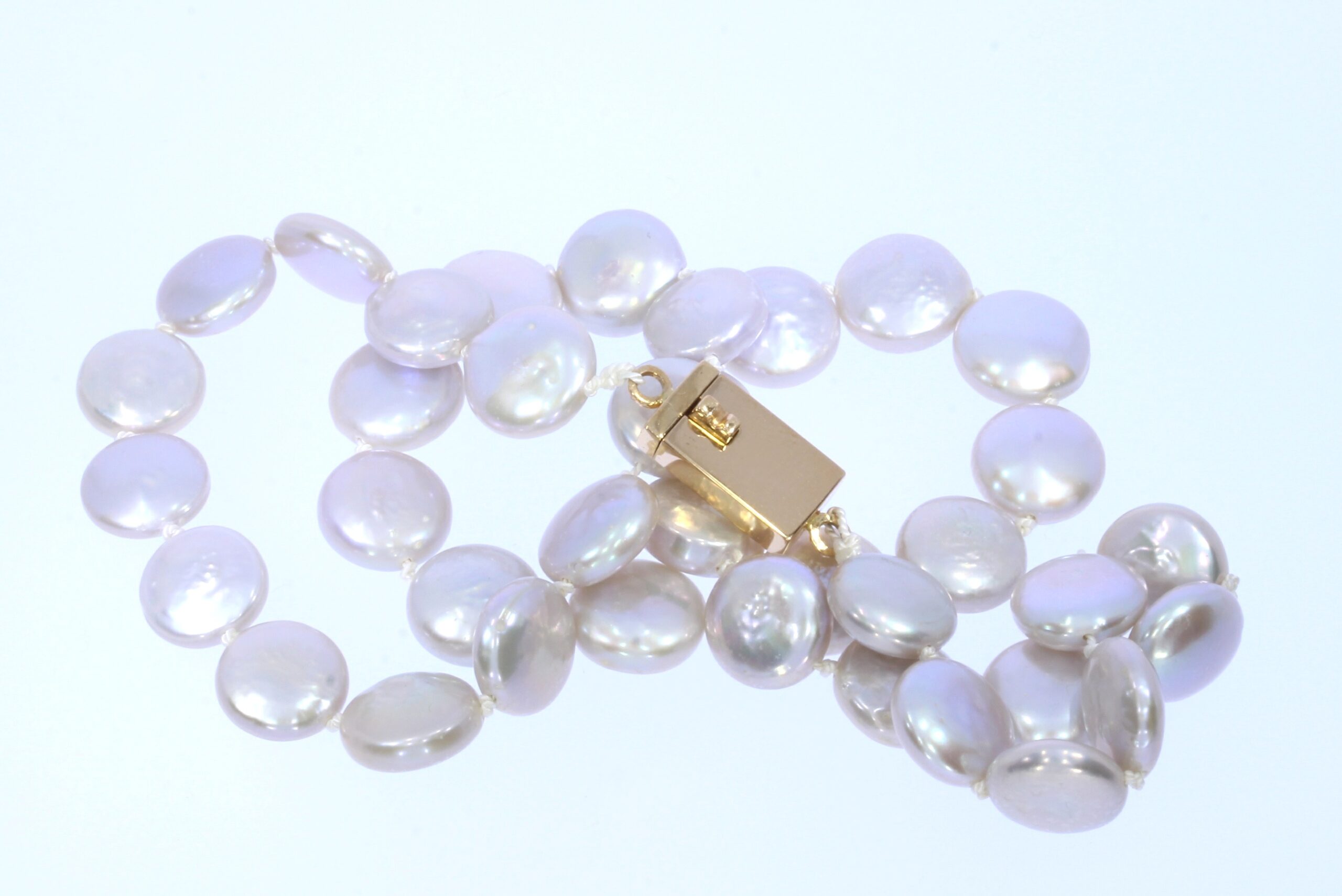 Smykker med diverse edelstener og perler Archives - Ina Gravem Johansen ...