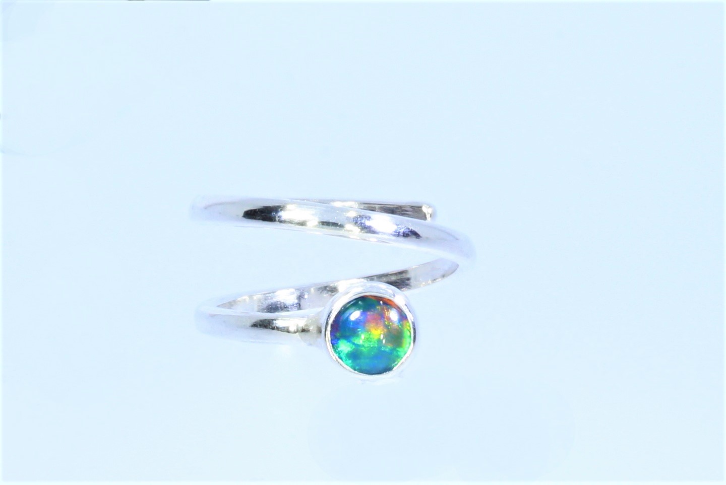 Opal ring nr 7. (6 mm opal)